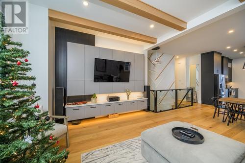 3445 Munro Way, Prince George, BC - Indoor Photo Showing Living Room