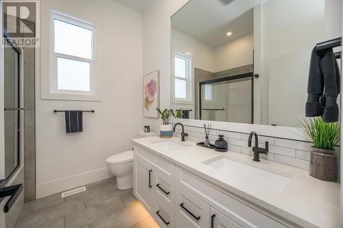 3445 Munro Way, Prince George, BC - Indoor Photo Showing Bathroom