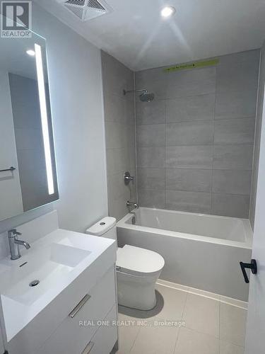 815 - 308 Jarvis Street, Toronto, ON - Indoor Photo Showing Bathroom