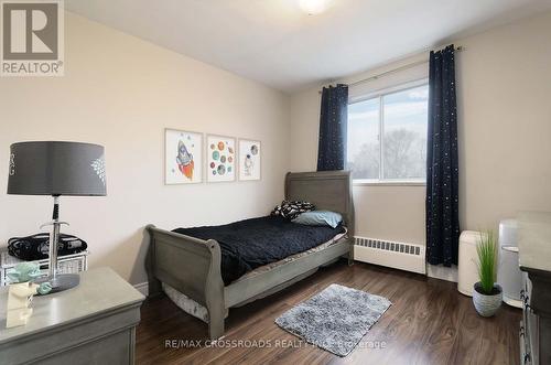 306 - 800 Kennedy Road, Toronto, ON - Indoor Photo Showing Bedroom