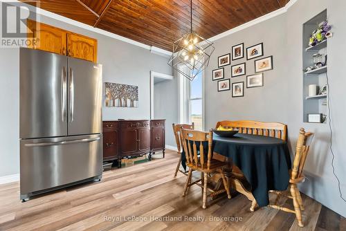 85102 Brussels Line, Huron East (Brussels), ON - Indoor Photo Showing Dining Room