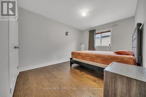 425 Woodbine Avenue, Kitchener, ON - Indoor Photo Showing Bedroom