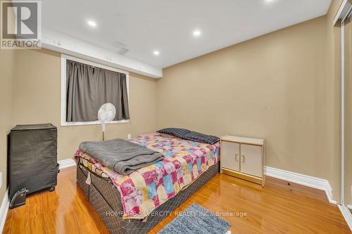 425 Woodbine Avenue, Kitchener, ON - Indoor