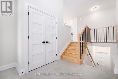 1335 Fribourg Street S, Russell, ON - Indoor Photo Showing Other Room