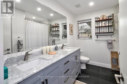 317575 3Rd Line, Meaford, ON - Indoor Photo Showing Bathroom