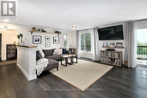 317575 3Rd Line, Meaford, ON - Indoor Photo Showing Living Room