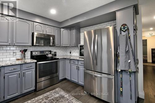 317575 3Rd Line, Meaford, ON - Indoor Photo Showing Kitchen With Stainless Steel Kitchen With Upgraded Kitchen