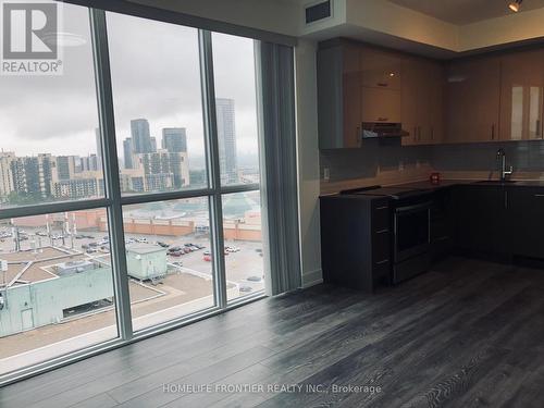 1712 - 180 Fairview Mall Drive, Toronto, ON - Indoor Photo Showing Kitchen