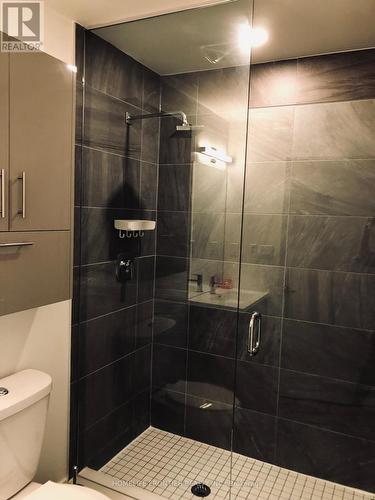 1712 - 180 Fairview Mall Drive, Toronto, ON - Indoor Photo Showing Bathroom