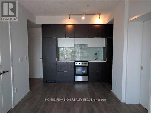 3507 - 159 Dundas Street E, Toronto, ON - Indoor Photo Showing Kitchen