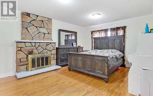 69 Blacktoft Drive, Toronto, ON - Indoor Photo Showing Bedroom