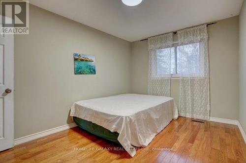 20 Tivoli Court, Toronto, ON - Indoor Photo Showing Bedroom