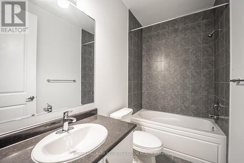 34 Betterridge Trail, Barrie, ON - Indoor Photo Showing Bathroom