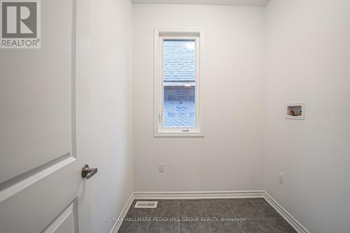 34 Betterridge Trail, Barrie, ON - Indoor Photo Showing Other Room