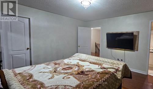 Main - 13 Dells Crescent, Brampton, ON - Indoor Photo Showing Bedroom