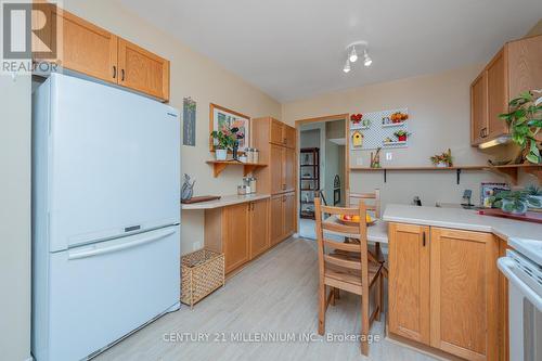 60 Camberley Crescent, Brampton, ON - Indoor