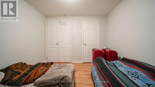 36 Woodside Court, Brampton, ON - Indoor Photo Showing Bedroom