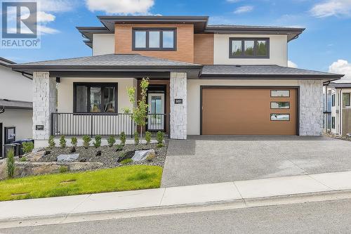 981 Lochness Street, Kelowna, BC - Outdoor With Facade