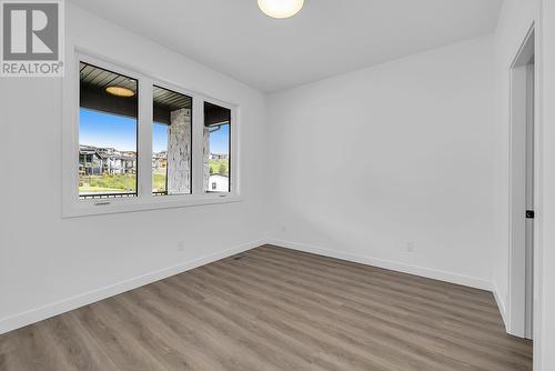 981 Lochness Street, Kelowna, BC - Indoor Photo Showing Other Room