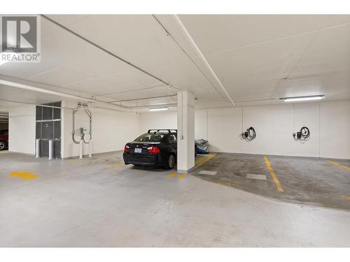 2301 5311 Goring Street, Burnaby, BC - Indoor Photo Showing Garage