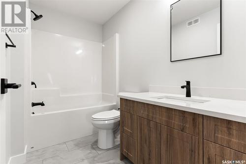 6 James Bay, Lumsden, SK - Indoor Photo Showing Bathroom