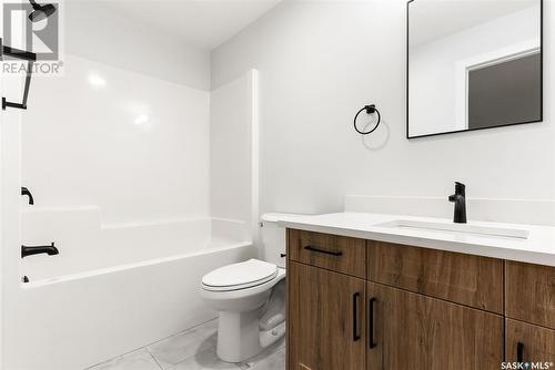 6 James Bay, Lumsden, SK - Indoor Photo Showing Bathroom