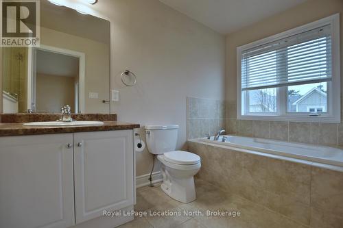 32 Sandy Coast Crescent, Wasaga Beach, ON - Indoor Photo Showing Bathroom