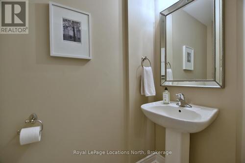 32 Sandy Coast Crescent, Wasaga Beach, ON - Indoor Photo Showing Bathroom