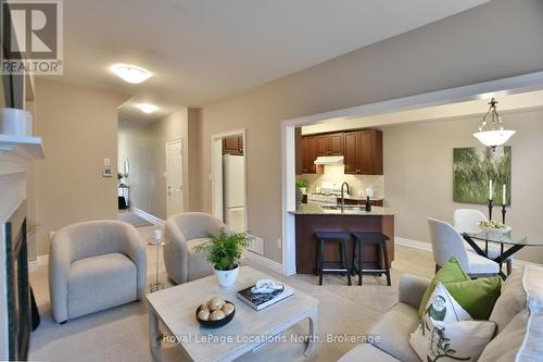 32 Sandy Coast Crescent, Wasaga Beach, ON - Indoor Photo Showing Living Room