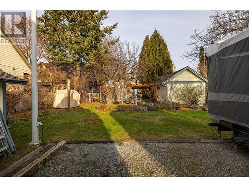 621 Elliot Avenue, Kelowna, BC - Outdoor