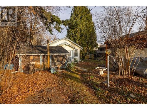 621 Elliot Avenue, Kelowna, BC - Outdoor