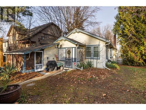 621 Elliot Avenue, Kelowna, BC - Outdoor