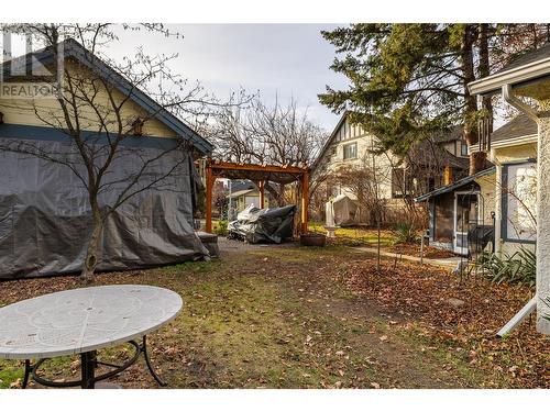 621 Elliot Avenue, Kelowna, BC - Outdoor