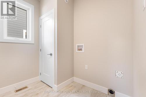 1076 Shearer Drive, Brockville, ON - Indoor Photo Showing Other Room