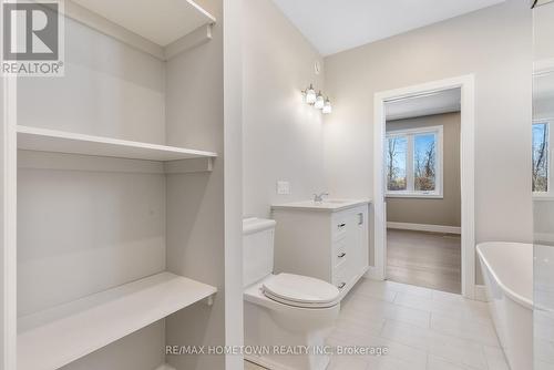 1076 Shearer Drive, Brockville, ON - Indoor Photo Showing Bathroom