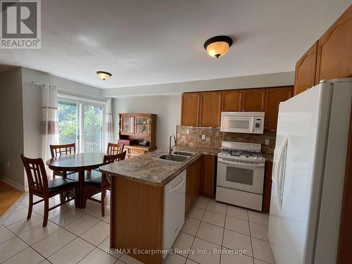 454 Pondview Place, Oakville (Iroquois Ridge North), ON - Indoor Photo Showing Kitchen