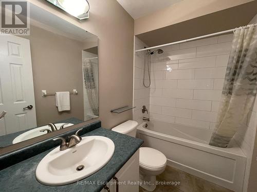 454 Pondview Place, Oakville (Iroquois Ridge North), ON - Indoor Photo Showing Bathroom