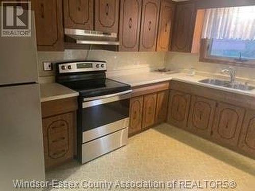 820 Scofield Unit# Main Floor, Windsor, ON - Indoor Photo Showing Kitchen With Double Sink