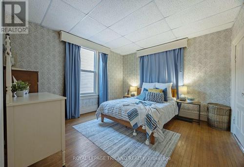 39 Woodworth Avenue, St. Thomas, ON - Indoor Photo Showing Bedroom