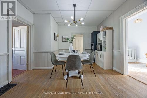 39 Woodworth Avenue, St. Thomas, ON - Indoor Photo Showing Dining Room