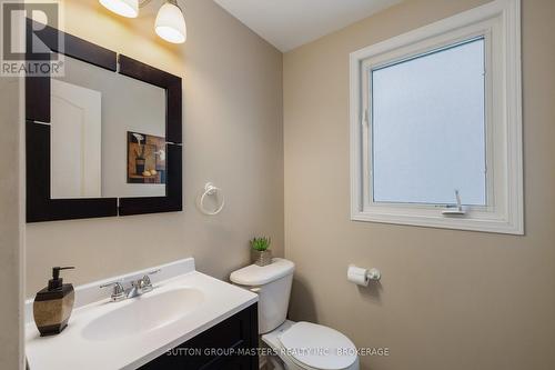 433 Maureen Street, Kingston (Kingston East (Incl Barret Crt)), ON - Indoor Photo Showing Bathroom