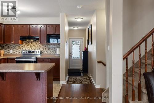 433 Maureen Street, Kingston (Kingston East (Incl Barret Crt)), ON - Indoor Photo Showing Kitchen