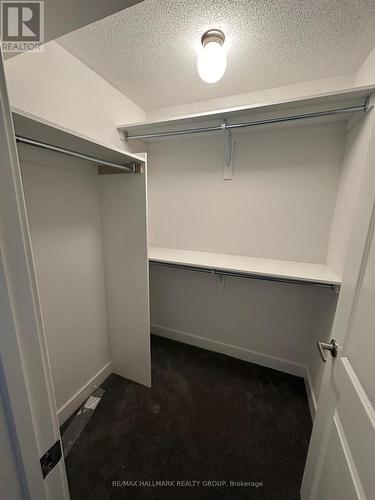 563 Knotridge Street, Ottawa, ON - Indoor With Storage