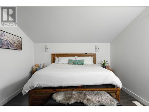 4641 Crawford Court, Kelowna, BC - Indoor Photo Showing Bedroom