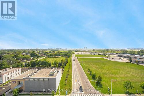 512 - 1030 Sheppard Avenue W, Toronto, ON - Outdoor With View