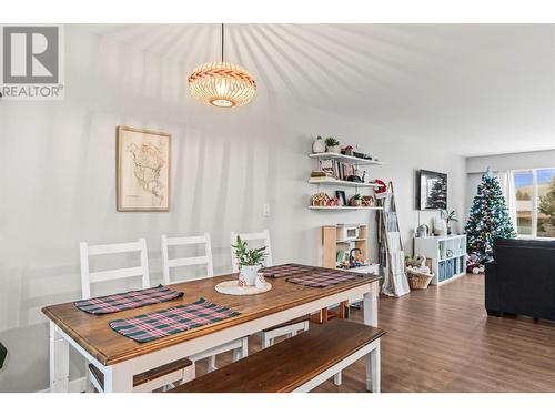 3808 Alexis Park Drive, Vernon, BC - Indoor Photo Showing Dining Room