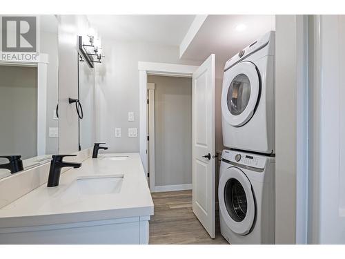 273 Spruce Avenue, Kamloops, BC - Indoor Photo Showing Laundry Room