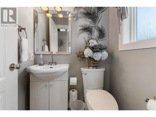 127 Westridge Drive, Princeton, BC - Indoor Photo Showing Bathroom