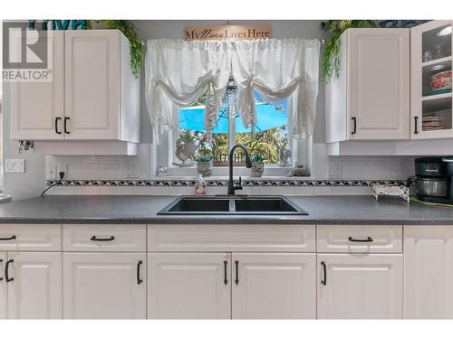 127 Westridge Drive, Princeton, BC - Indoor Photo Showing Kitchen With Double Sink