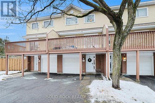 10 Esterlawn, Ottawa, ON - Outdoor With Balcony